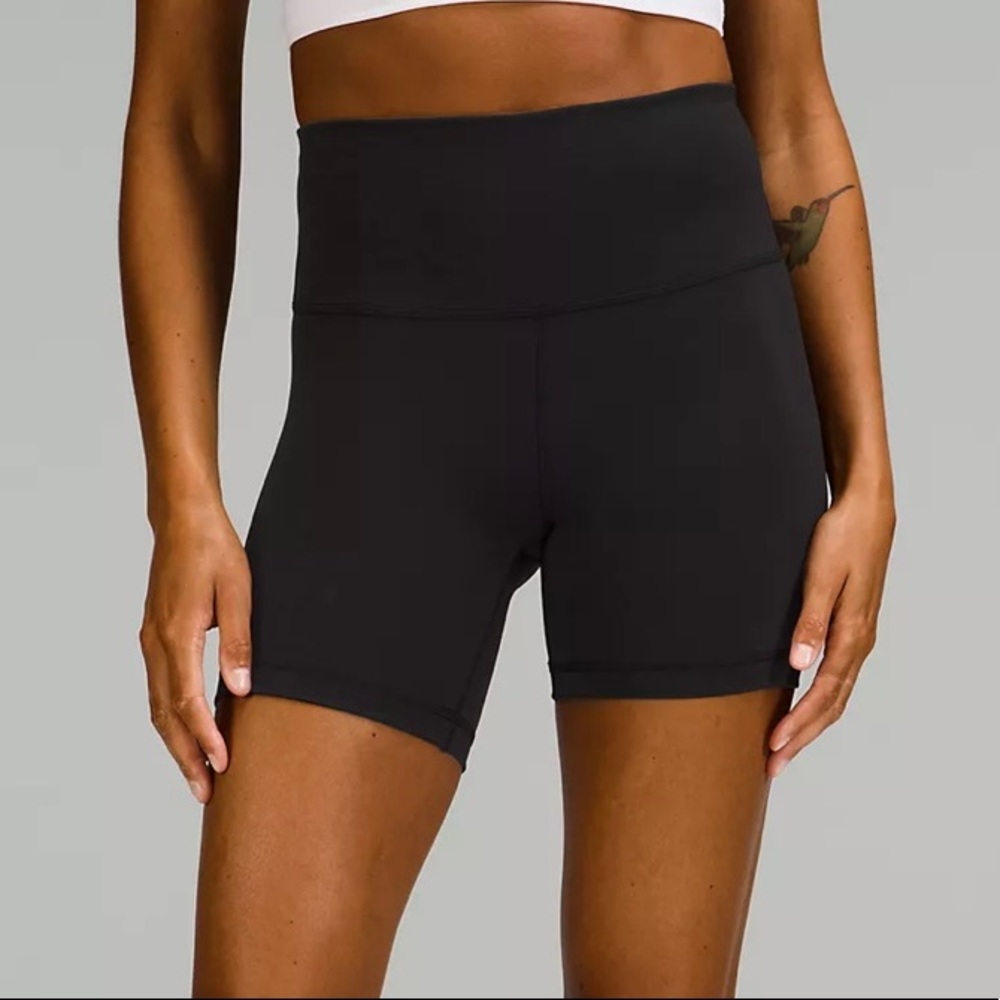 Lululemon Black Wunder Train HR Shorts 6”